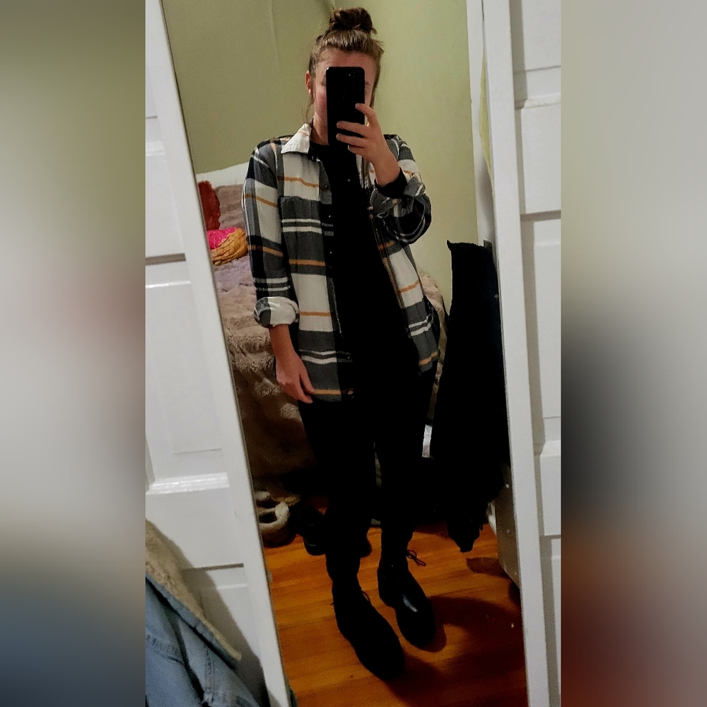 Long Sleeve Flannel Shirt - Picture 3 of 5